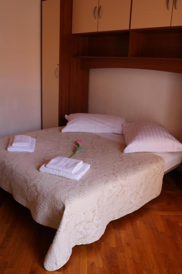 Topic Apartment